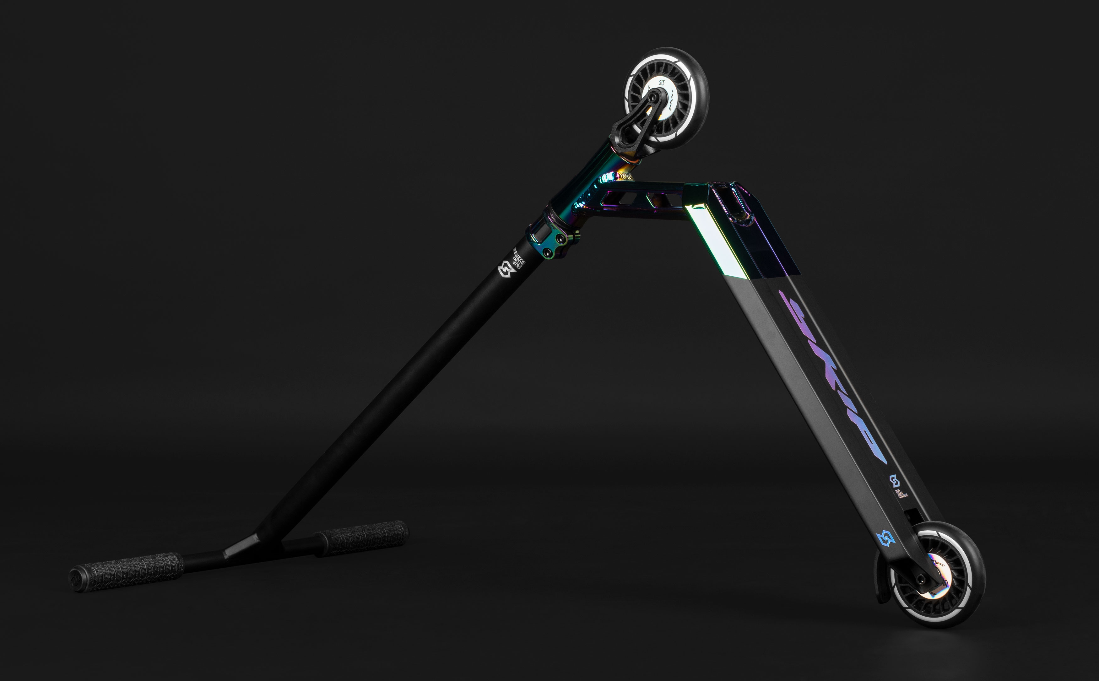 Самокат SKIP SBN черный-неохром